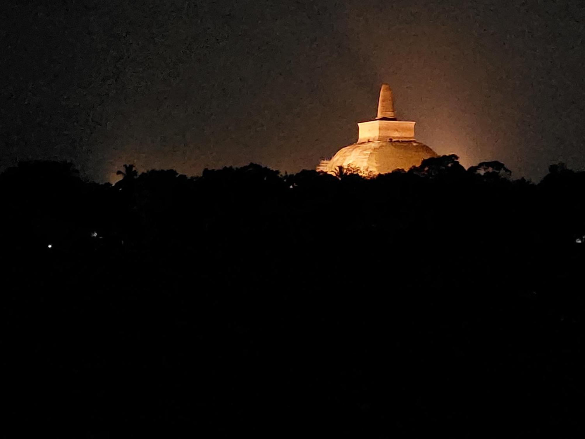 Green Shield Resort Anuradhapura Zimmer foto